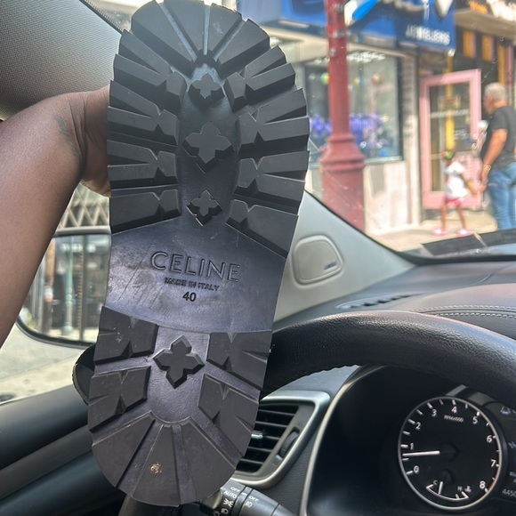 Celine sandals size 40 comes with original dust bag and box - Picture 2 of 3